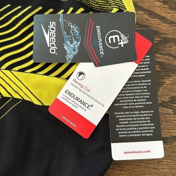 NWT Speedo Endurance One Piece Swimsuit Yellow Multi Stripe Size 30 - Picture 2 of 3